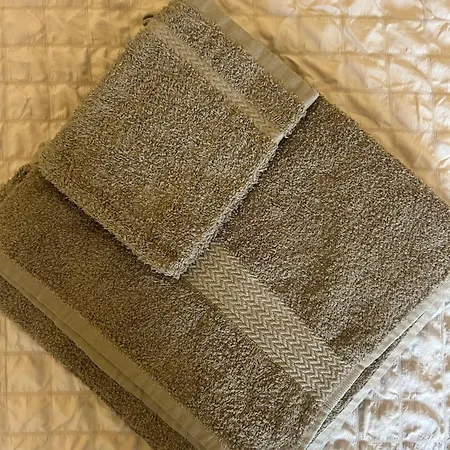 Дом отдыха Maison Avec Jacuzzi Privatif Cernay-les-Reims